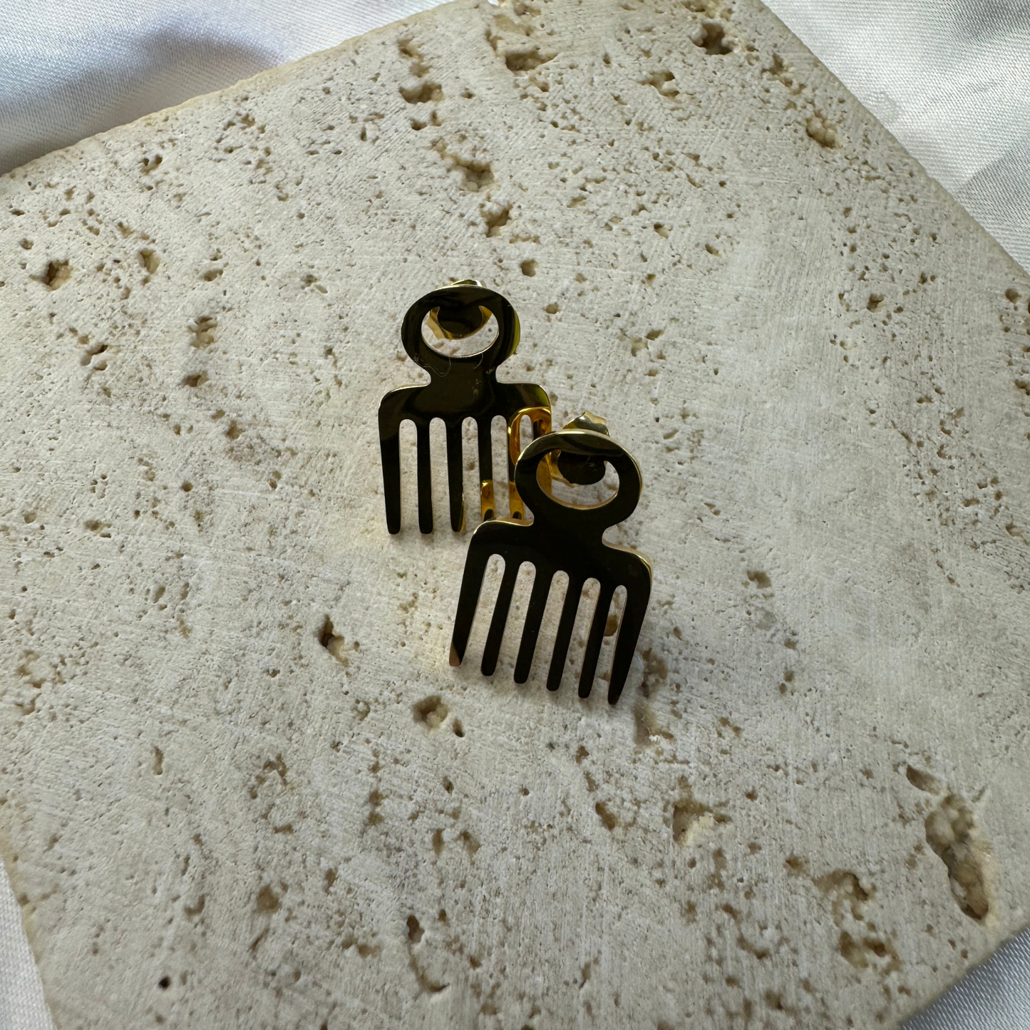 pendientes con símbolo de adinkra duafe