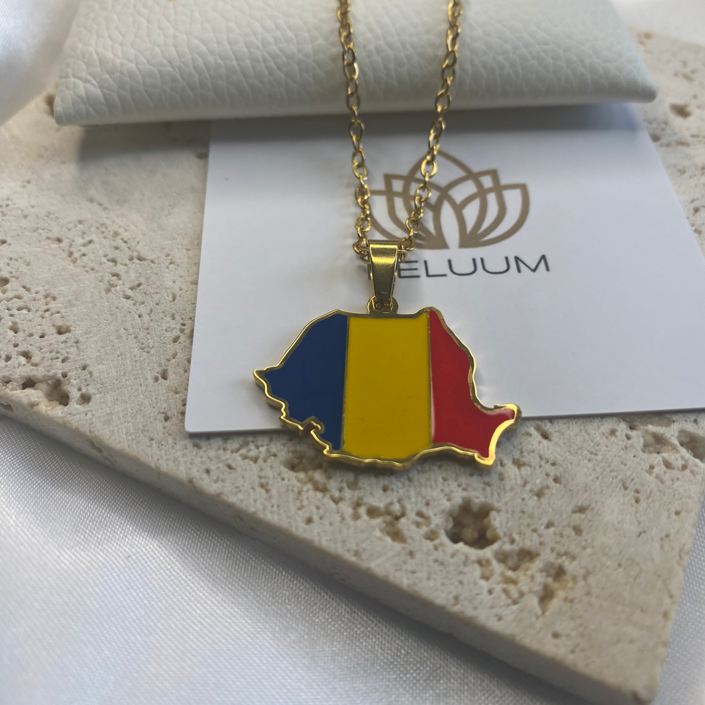 romania map - with flag