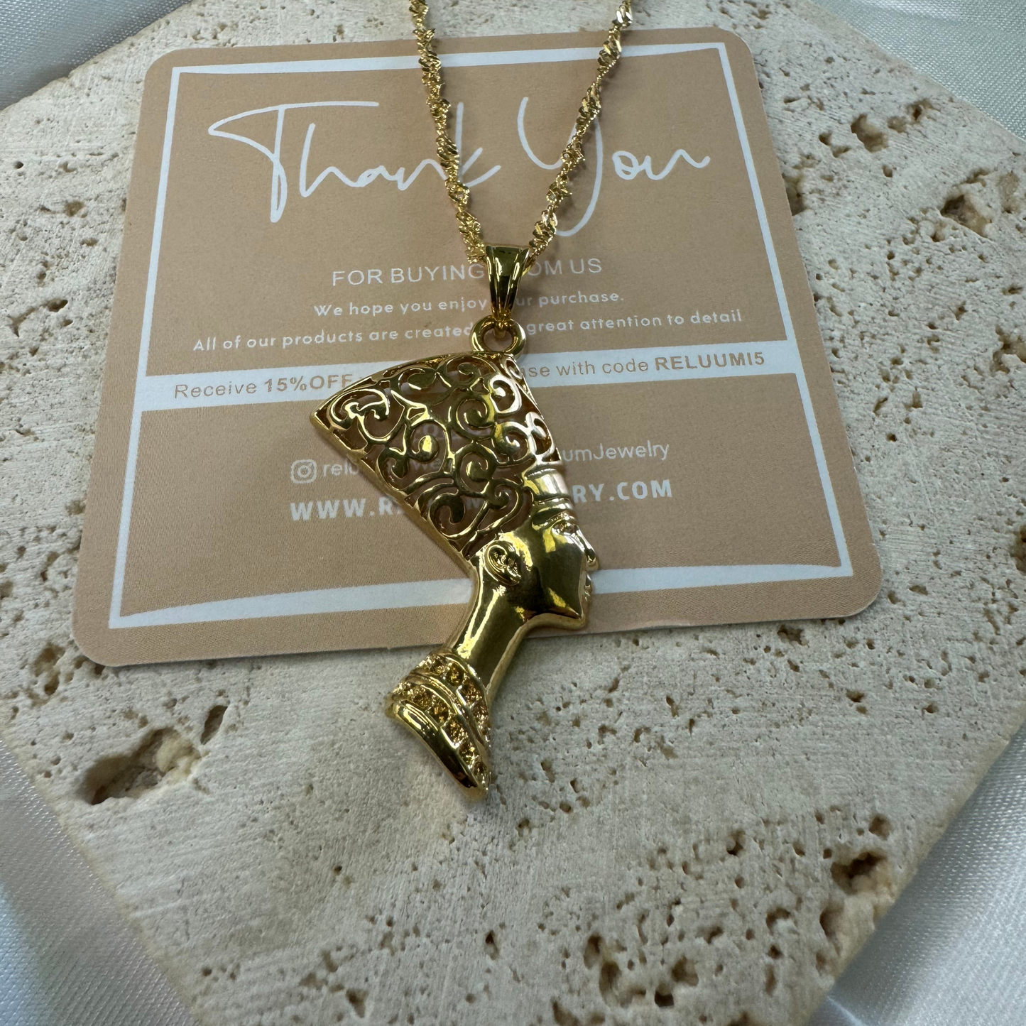 large hollow queen nefertiti pendant necklace