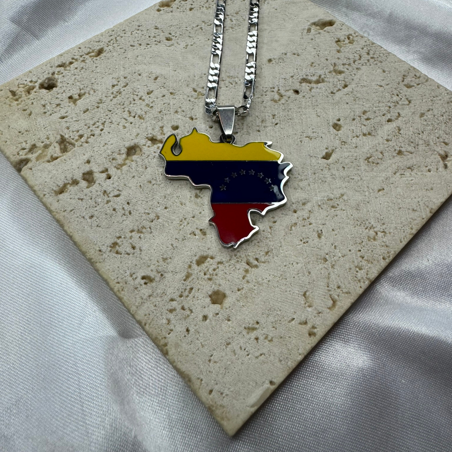 venezuela map - with flag