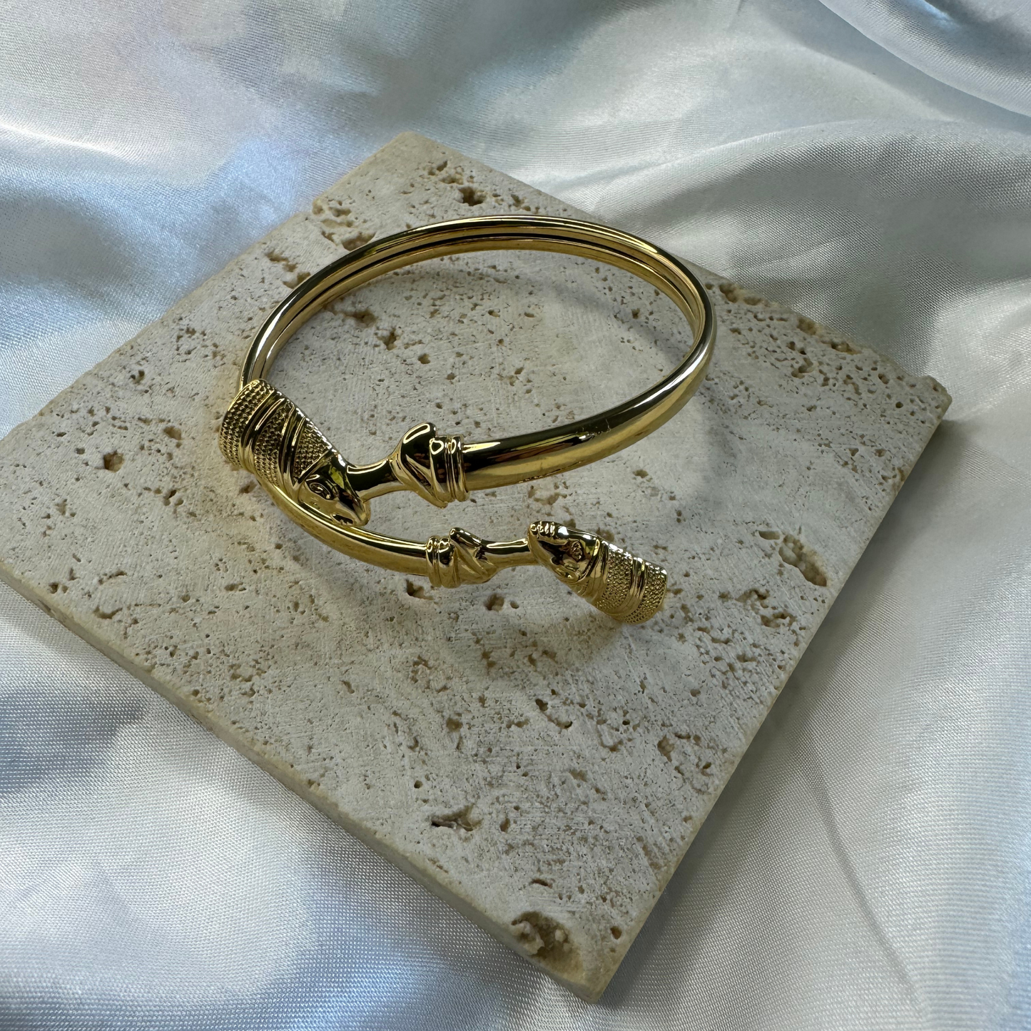 egyptian queen nefertiti bangle